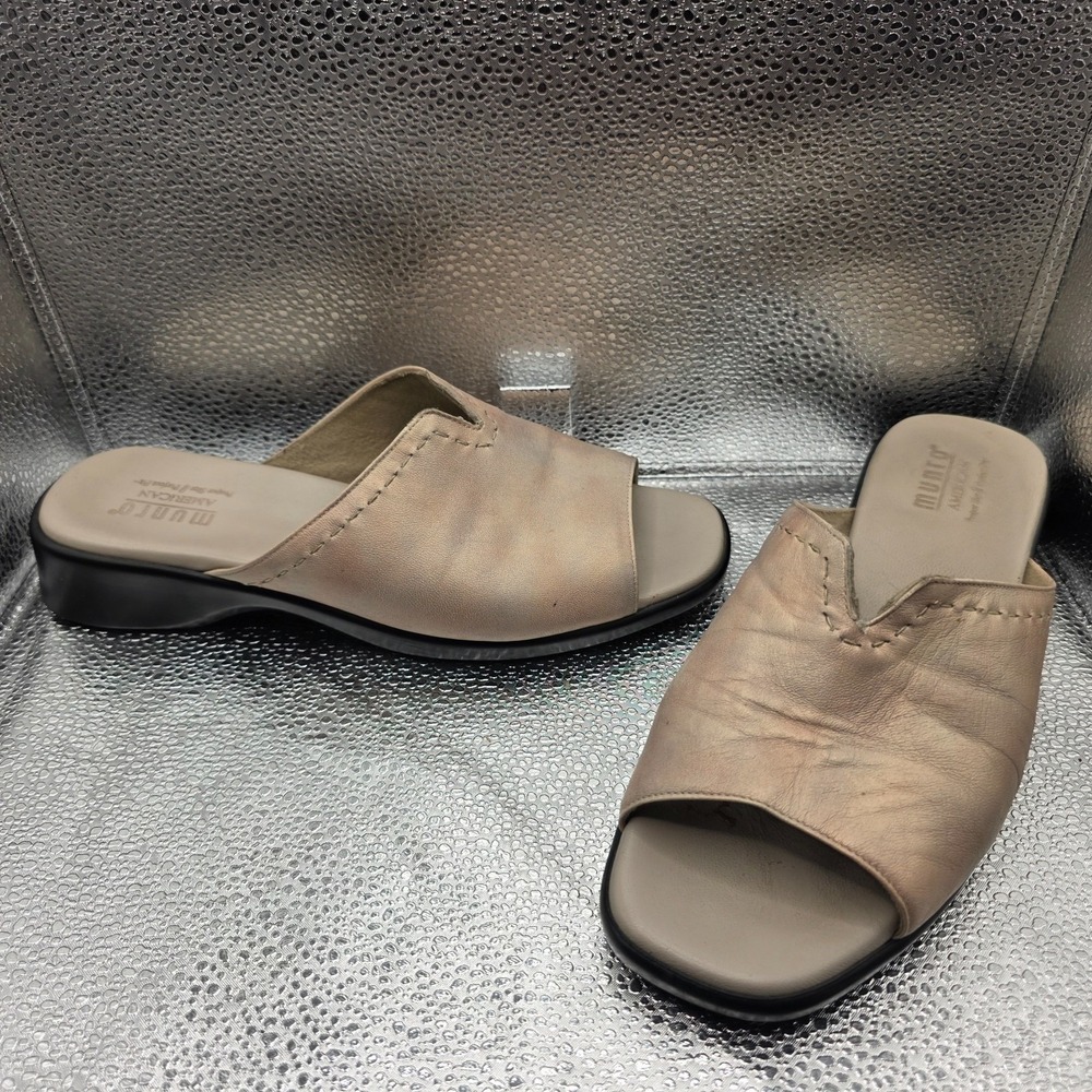 Munro Women's Leather Slide Sandals Size 10 Champagne Comfort Fit Made in USA